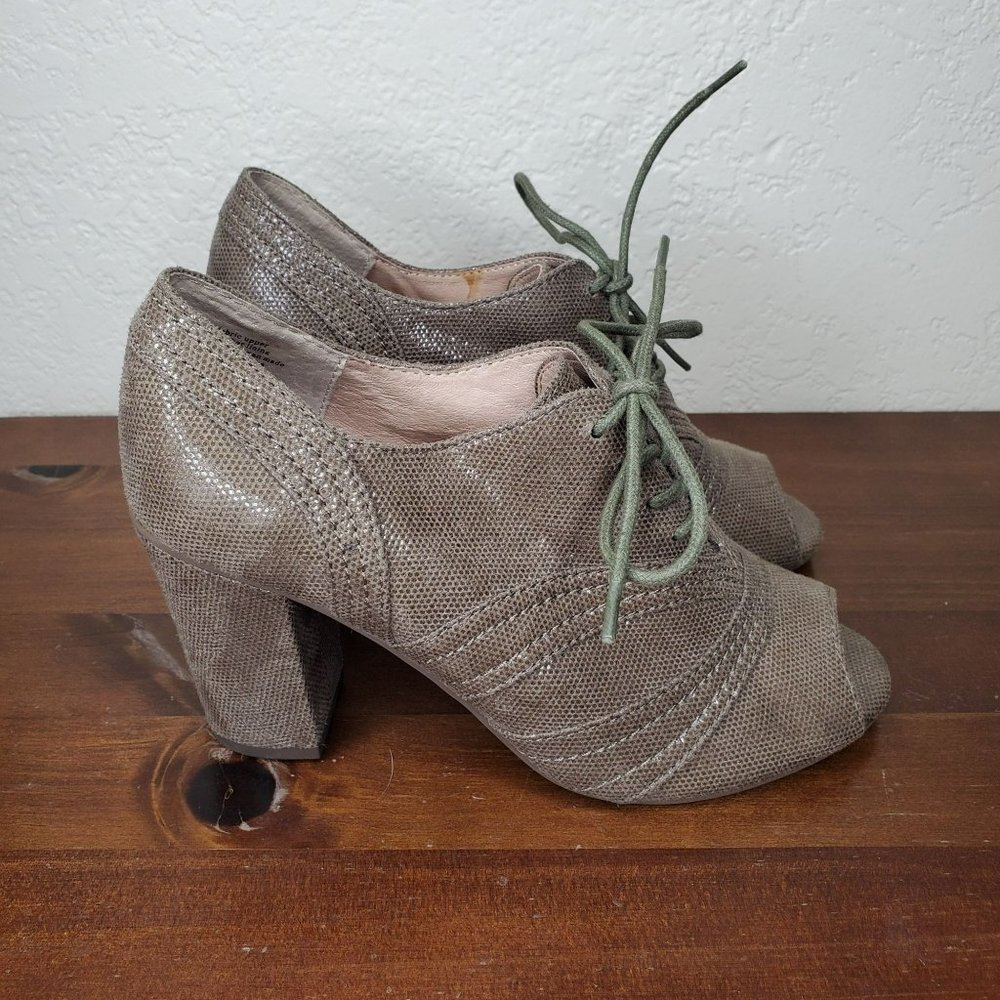 Seychelles Brown Leather Peep Toe Block Heel Bootie Shootie Womens 6.5